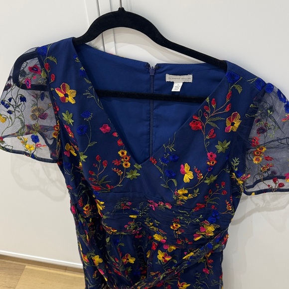 Monique Lhuillier Navy Floral Embroidered Blouse - Picture 3 of 3